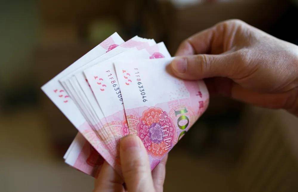 2025今晚开什么生肖详细解答、解释与落实